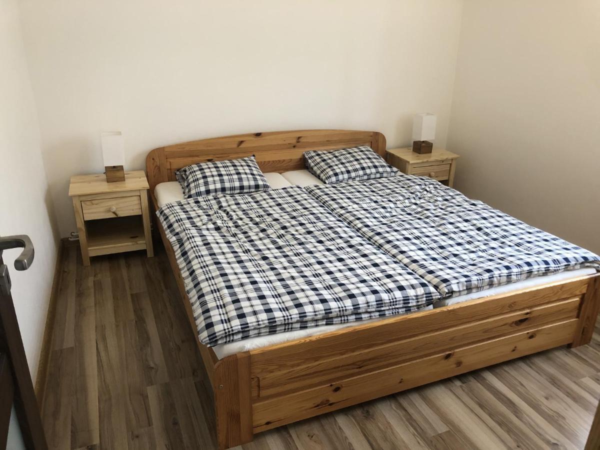 Apartmán pod hradem Appartamento Česká Kamenice Esterno foto